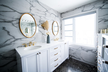 軟裝設計師都在用「7個挑選浴室鏡子的方法」，讓浴室更有設計感｜浴室鏡推薦
