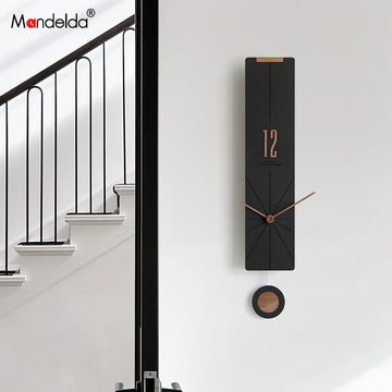 Mandelda 純線條黑白創意牆壁掛鐘